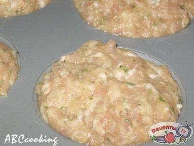 Мясные маффины с огуречной начинкой Мясные маффины с огуречной начинкой