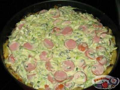 Запеканка в заварном тесте с кабачками и сосисками. Запеканка в заварном тесте с кабачками и сосисками.