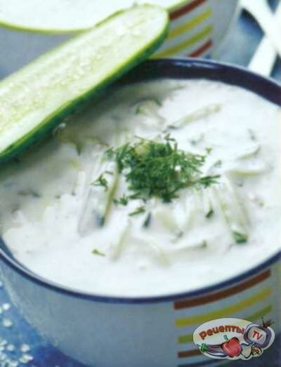 Таратор (болгарский кисломолочный суп)