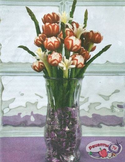 Тюльпаны из редиса