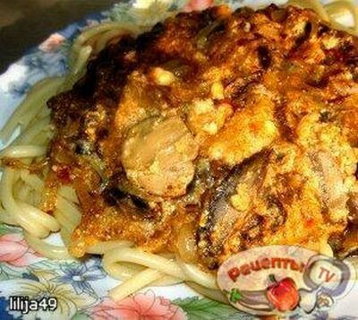 Спагетти в грибном соусе